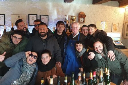 Un grandissimo gruppo in degustazione alla cantina @arundavivaldi con anche…